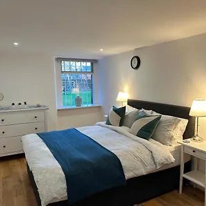 https://the-inverleither.edinburghhotelsuk.org