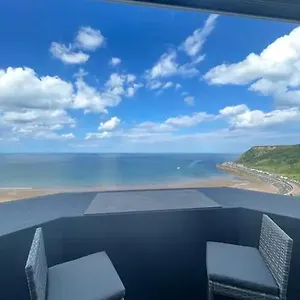 Apartment Penthouse Flat In, Scarborough